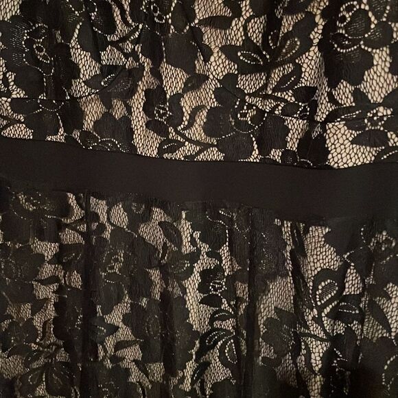Torrid Black Lacey floral skater dress 🖤 - Picture 4 of 9